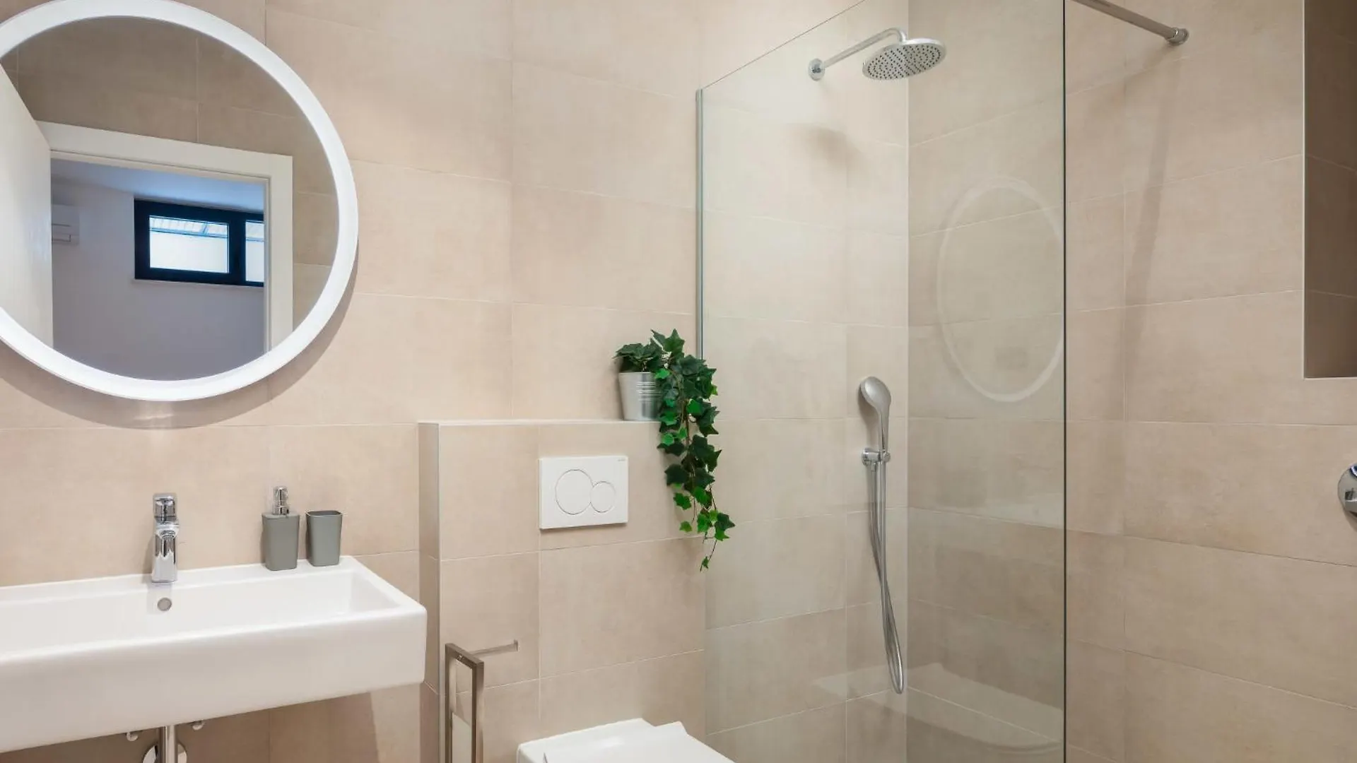Villa Old Olive IV By Interhome Vodnjan